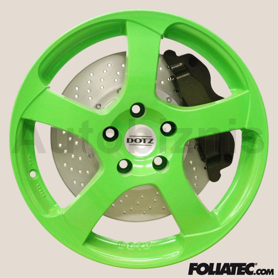Tekutá guma foliatec zelenej lesklej farby s carbon metalízovou farbou na brzdy foliatec.